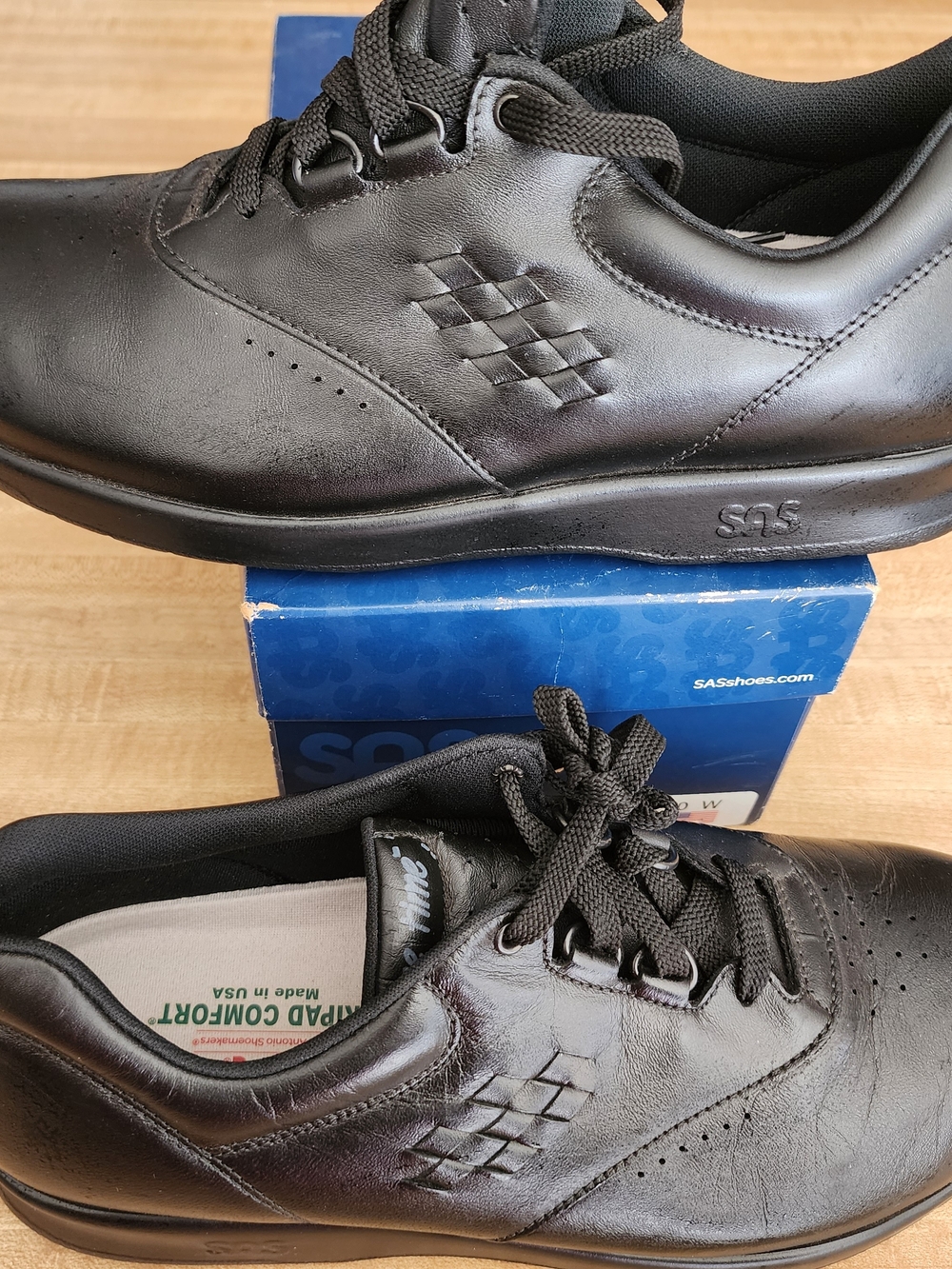 SAS Black Unisex Leather Lace-Up Oxford Sneakers